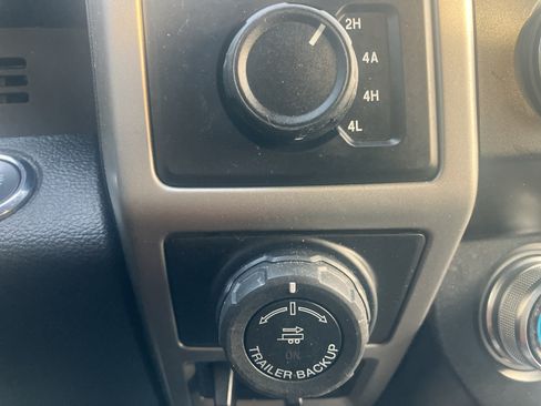 Used 2019 Ford F150 Lariat w/ Equipment Group 502A Luxury AWD/4WD image 26