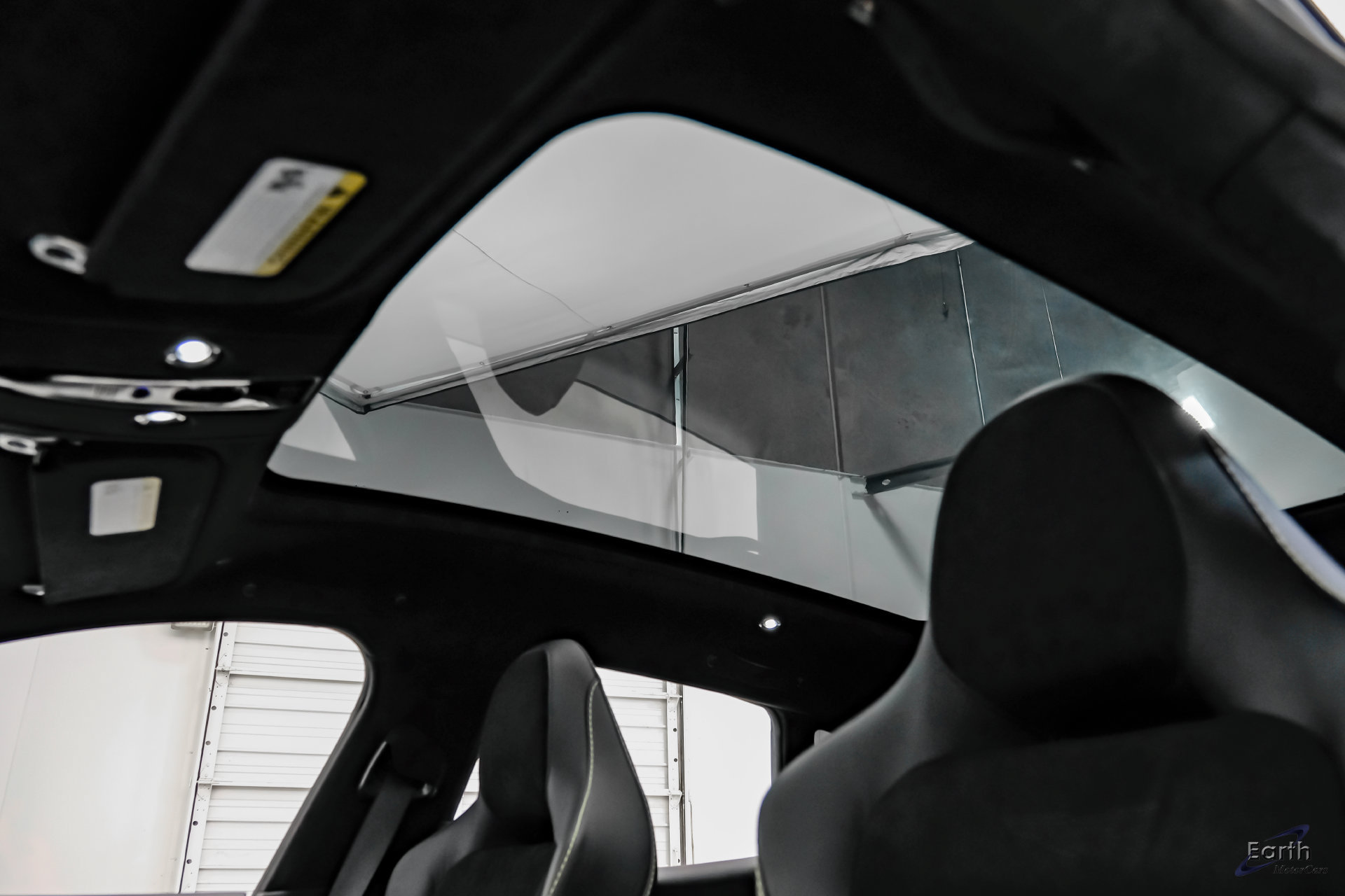 Used 2023 Aston Martin DBX AWD/4WD image 32