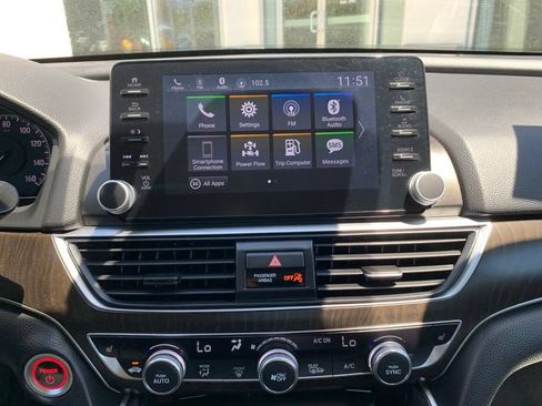 Used 2019 Honda Accord EX image 18