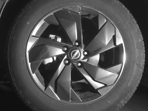 Used 2025 Nissan Rogue SV image 12