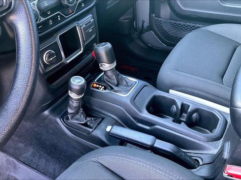 Used 2023 Jeep Wrangler Unlimited Sport AWD/4WD image 13