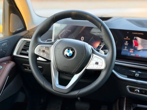 New 2026 BMW X7 xDrive40i image 11