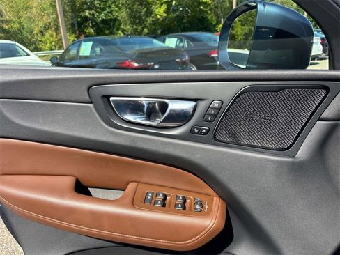 Used 2023 Volvo XC60 B5 Plus w/ Protection Package Premier image 19