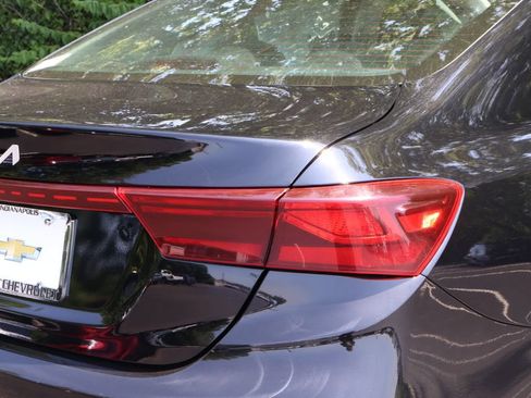 Used 2024 Kia Forte LXS FWD image 7