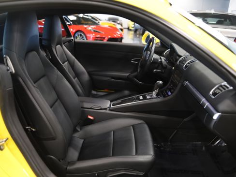 Used 2015 Porsche Cayman RWD image 34