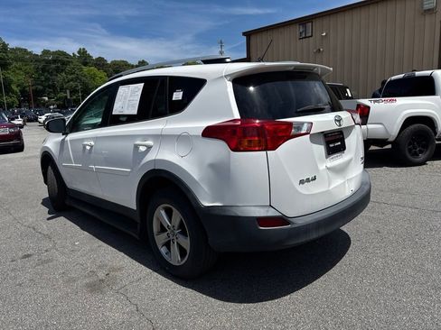 Used 2015 Toyota RAV4 XLE AWD/4WD image 3
