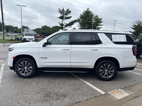 Used 2022 Chevrolet Tahoe LT w/ LT Signature Package AWD/4WD image 17