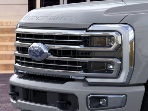 New 2026 Ford F250 Platinum w/ Platinum Plus Package AWD/4WD image 17