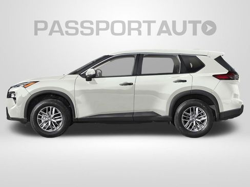 Used 2024 Nissan Rogue S image 7