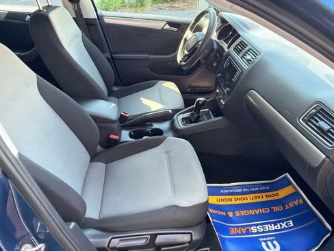 Used 2017 Volkswagen Jetta S FWD image 10