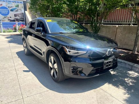 Certified 2023 Volvo C40 P8 Recharge Ultimate AWD/4WD image 3