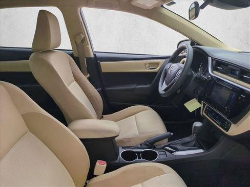 Certified 2017 Toyota Corolla LE FWD image 19