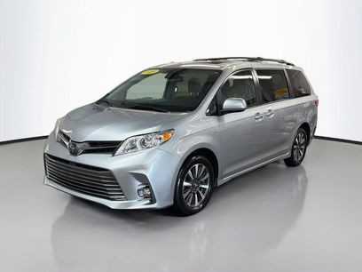 Used 2020 Toyota Sienna XLE