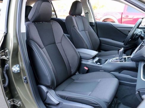 Used 2025 Subaru Outback Premium image 29