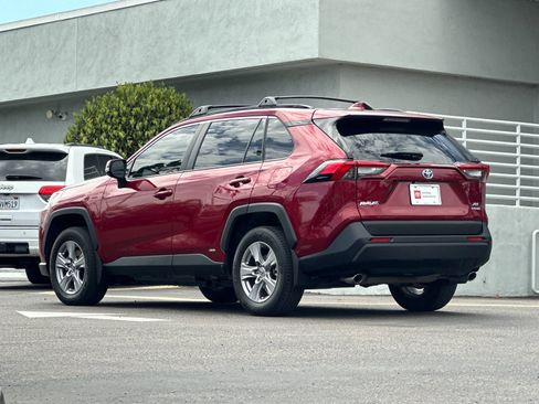 Used 2023 Toyota RAV4 XLE w/ Convenience Package AWD/4WD image 3