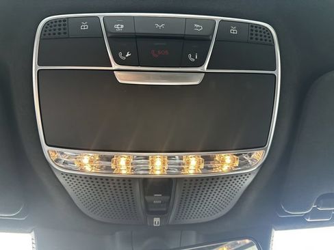 Used 2018 Mercedes-Benz S 560 4MATIC Sedan image 27