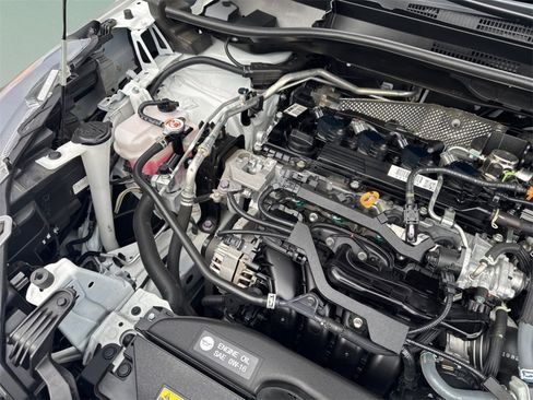 Used 2023 Toyota Corolla Cross XLE image 43