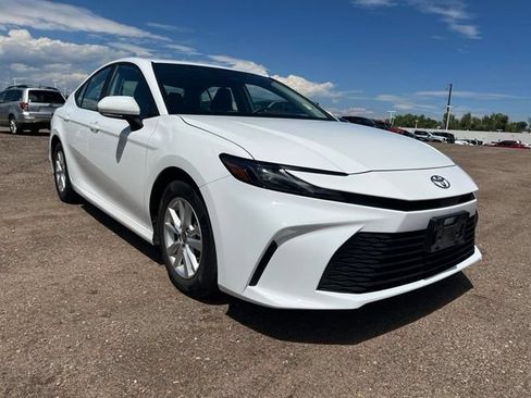 Used 2025 Toyota Camry LE FWD image 7