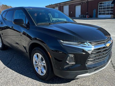 Used 2021 Chevrolet Blazer LT image 3