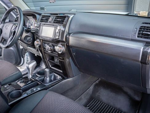 Used 2019 Toyota 4Runner TRD Off-Road image 34