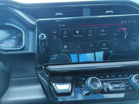 Used 2023 GMC Sierra 1500 AT4X AWD/4WD image 4