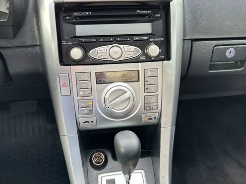 Used 2007 Scion tC image 12