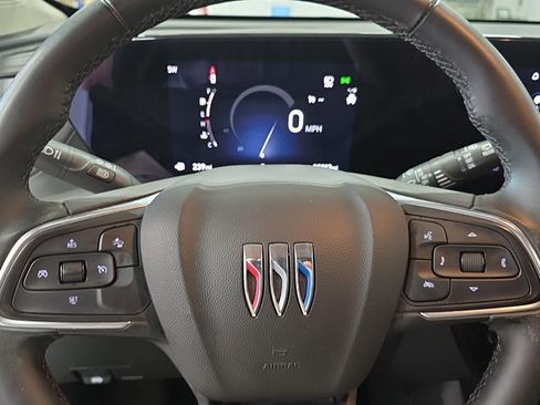 Used 2024 Buick Encore GX Sport Touring image 11