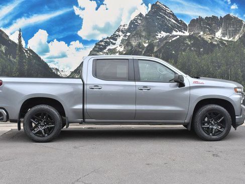 Used 2021 Chevrolet Silverado 1500 RST w/ LPO, Blackout Package AWD/4WD image 2