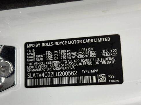 Used 2020 Rolls-Royce Cullinan image 60