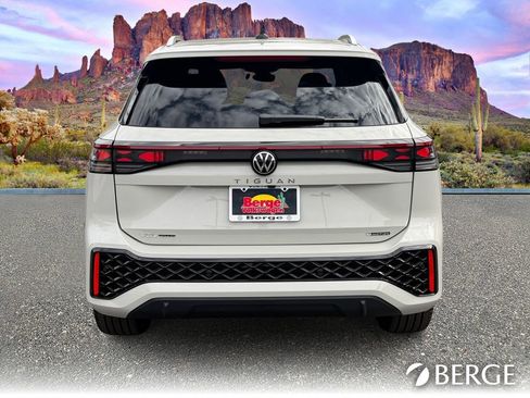 New 2026 Volkswagen Tiguan SEL R-Line image 7