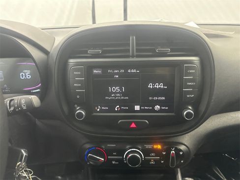 Used 2024 Kia Soul LX w/ Option Group 015 image 28