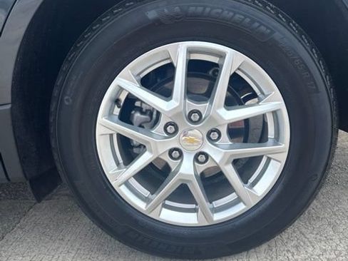 Used 2022 Chevrolet Equinox LT FWD image 9