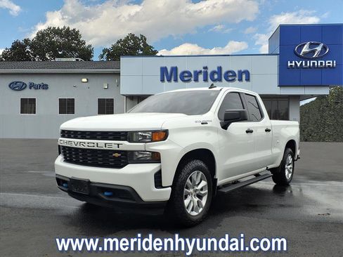 Used 2022 Chevrolet Silverado 1500 Custom image 1