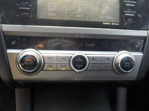 Used 2016 Subaru Outback 2.5i Premium image 18