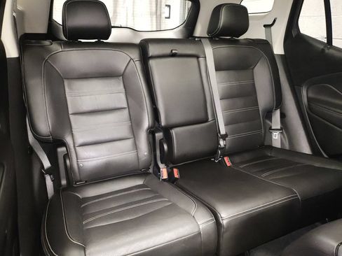 Used 2022 GMC Terrain Denali w/ Denali Premium Package AWD/4WD image 10