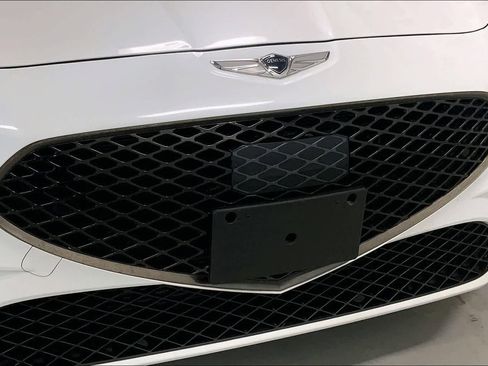 Used 2023 Genesis G70 2.0T w/ Sport Prestige Package image 31