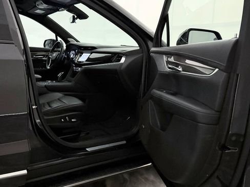 Used 2020 Cadillac XT6 Sport w/ Platinum Package AWD/4WD image 25
