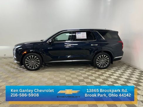 Used 2024 Hyundai Palisade Calligraphy image 6