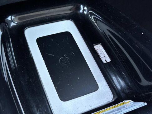 Used 2017 Toyota Prius Three Touring image 26