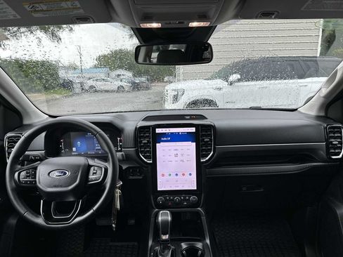 Used 2025 Ford Ranger XLT RWD image 14