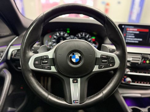 Used 2018 BMW M550i xDrive w/ Driving Assistance Package image 17