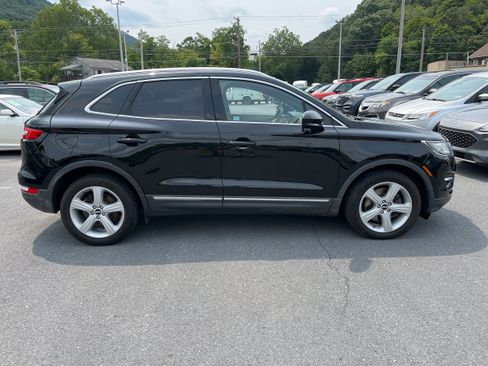 Used 2018 Lincoln MKC Premiere AWD/4WD image 4