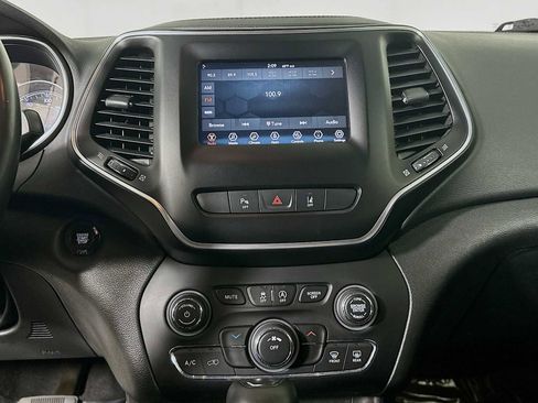 Used 2021 Jeep Cherokee Latitude Plus image 13