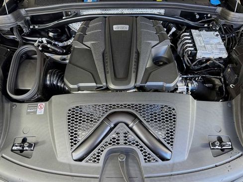 New 2026 Porsche Macan S image 31
