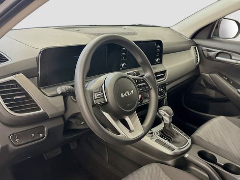 Used 2026 Kia Seltos LX AWD/4WD image 18