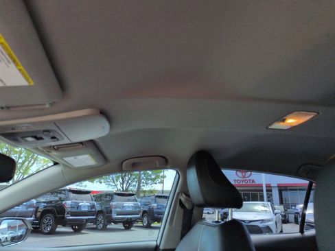 Used 2021 Toyota Camry SE w/ Convenience Package AWD/4WD image 21