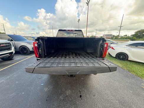 Used 2024 GMC Sierra 3500 Denali Ultimate AWD/4WD image 5