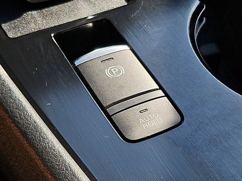 Certified 2023 Nissan Rogue SV AWD/4WD image 22