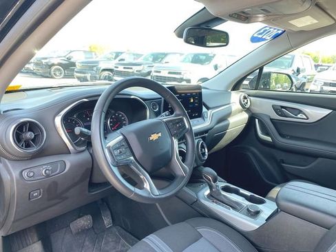 Used 2023 Chevrolet Blazer LT w/ Convenience Package FWD image 10