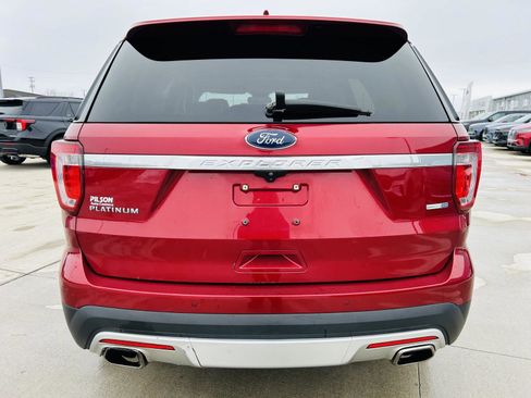 Used 2017 Ford Explorer Platinum image 43